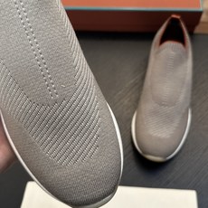 LP新品发售 Loro Piana(诺悠翩雅)官网同款针织运动鞋|采用 Wish 羊毛混纺面料制作|鞋面采用独特针织面料 LP新品发售 Loro Piana(诺悠翩雅)官网同款针织运动鞋|采用 Wish 羊毛混纺面料制作|鞋面采用独特针织面料