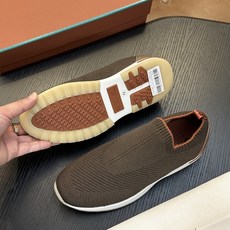 LP新品发售 Loro Piana(诺悠翩雅)官网同款针织运动鞋|采用 Wish 羊毛混纺面料制作|鞋面采用独特针织面料 LP新品发售 Loro Piana(诺悠翩雅)官网同款针织运动鞋|采用 Wish 羊毛混纺面料制作|鞋面采用独特针织面料