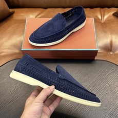Loro Pian*经典款莫卡辛鞋|采用经过防泼水处理的单层加厚胎牛皮鞋面|纯手工编织 搭配橡胶鞋底|为经典之作|中底进 Loro Pian*经典款莫卡辛鞋|采用经过防泼水处理的单层加厚胎牛皮鞋面|纯手工编织 搭配橡胶鞋底|为经典之作|中底进