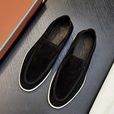 Loro Pian*经典款莫卡辛鞋|采用经过防泼水处理的单层加厚胎牛皮鞋面|纯手工编织 搭配橡胶鞋底|为经典之作|中底进 Loro Pian*经典款莫卡辛鞋|采用经过防泼水处理的单层加厚胎牛皮鞋面|纯手工编织 搭配橡胶鞋底|为经典之作|中底进