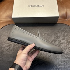 【新款】GIORGIOARMANI(乔治阿玛尼主线)绒面革撞色后跟运动鞋 此款GIORGIOARMANI休闲鞋打造舒适轻 【新款】GIORGIOARMANI(乔治阿玛尼主线)绒面革撞色后跟运动鞋 此款GIORGIOARMANI休闲鞋打造舒适轻