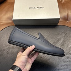 【新款】GIORGIOARMANI(乔治阿玛尼主线)绒面革撞色后跟运动鞋 此款GIORGIOARMANI休闲鞋打造舒适轻 【新款】GIORGIOARMANI(乔治阿玛尼主线)绒面革撞色后跟运动鞋 此款GIORGIOARMANI休闲鞋打造舒适轻