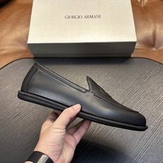 【新款】GIORGIOARMANI(乔治阿玛尼主线)绒面革撞色后跟运动鞋 此款GIORGIOARMANI休闲鞋打造舒适轻 【新款】GIORGIOARMANI(乔治阿玛尼主线)绒面革撞色后跟运动鞋 此款GIORGIOARMANI休闲鞋打造舒适轻