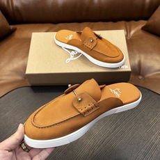 Christian Louboutin(红底鞋)意大利男士休闲板鞋出货!这个意大利纯手工鞋履品牌的每一双鞋设计简洁经典, Christian Louboutin(红底鞋)意大利男士休闲板鞋出货!这个意大利纯手工鞋履品牌的每一双鞋设计简洁经典,