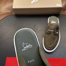 Christian Louboutin(红底鞋)意大利男士休闲板鞋出货!这个意大利纯手工鞋履品牌的每一双鞋设计简洁经典, Christian Louboutin(红底鞋)意大利男士休闲板鞋出货!这个意大利纯手工鞋履品牌的每一双鞋设计简洁经典,
