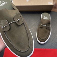 Christian Louboutin(红底鞋)意大利男士休闲板鞋出货!这个意大利纯手工鞋履品牌的每一双鞋设计简洁经典, Christian Louboutin(红底鞋)意大利男士休闲板鞋出货!这个意大利纯手工鞋履品牌的每一双鞋设计简洁经典,