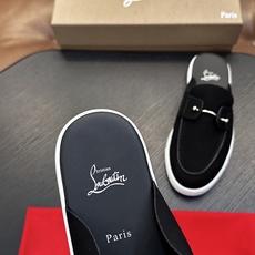 Christian Louboutin(红底鞋)意大利男士休闲板鞋出货!这个意大利纯手工鞋履品牌的每一双鞋设计简洁经典, Christian Louboutin(红底鞋)意大利男士休闲板鞋出货!这个意大利纯手工鞋履品牌的每一双鞋设计简洁经典,