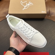 🌾(定做不退换)Christian Louboutin(红底鞋)意大利男士休闲板鞋出货!这个意大利纯手工鞋履品牌的每一双 🌾(定做不退换)Christian Louboutin(红底鞋)意大利男士休闲板鞋出货!这个意大利纯手工鞋履品牌的每一双