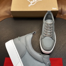 🌾(定做不退换)Christian Louboutin(红底鞋)意大利男士休闲板鞋出货!这个意大利纯手工鞋履品牌的每一双 🌾(定做不退换)Christian Louboutin(红底鞋)意大利男士休闲板鞋出货!这个意大利纯手工鞋履品牌的每一双
