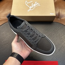 🌾(定做不退换)Christian Louboutin(红底鞋)意大利男士休闲板鞋出货!这个意大利纯手工鞋履品牌的每一双 🌾(定做不退换)Christian Louboutin(红底鞋)意大利男士休闲板鞋出货!这个意大利纯手工鞋履品牌的每一双