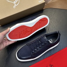 🌾(定做不退换)Christian Louboutin(红底鞋)意大利男士休闲板鞋出货!这个意大利纯手工鞋履品牌的每一双 🌾(定做不退换)Christian Louboutin(红底鞋)意大利男士休闲板鞋出货!这个意大利纯手工鞋履品牌的每一双
