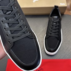 🌾(定做不退换)Christian Louboutin(红底鞋)意大利男士休闲板鞋出货!这个意大利纯手工鞋履品牌的每一双 🌾(定做不退换)Christian Louboutin(红底鞋)意大利男士休闲板鞋出货!这个意大利纯手工鞋履品牌的每一双
