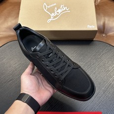 🌾(定做不退换)Christian Louboutin(红底鞋)意大利男士休闲板鞋出货!这个意大利纯手工鞋履品牌的每一双 🌾(定做不退换)Christian Louboutin(红底鞋)意大利男士休闲板鞋出货!这个意大利纯手工鞋履品牌的每一双
