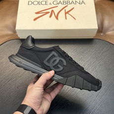 Dolce&Gabbana DG Cushion 小牛皮运动鞋|点缀 DG 徽标|轻便、抓地力强的橡胶外底采用创新设计 Dolce&Gabbana DG Cushion 小牛皮运动鞋|点缀 DG 徽标|轻便、抓地力强的橡胶外底采用创新设计