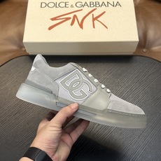 Dolce&Gabbana DG Cushion 小牛皮运动鞋|点缀 DG 徽标|轻便、抓地力强的橡胶外底采用创新设计 Dolce&Gabbana DG Cushion 小牛皮运动鞋|点缀 DG 徽标|轻便、抓地力强的橡胶外底采用创新设计