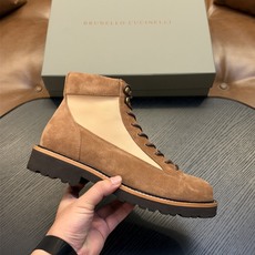 Brunello Cucinelli🆕BC秋冬新款磨砂皮登山靴|将经典户外靴的灵感引入,让您轻松塑造充满朝气的休闲风范| Brunello Cucinelli🆕BC秋冬新款磨砂皮登山靴|将经典户外靴的灵感引入,让您轻松塑造充满朝气的休闲风范|