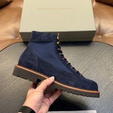 Brunello Cucinelli🆕BC秋冬新款磨砂皮登山靴|将经典户外靴的灵感引入,让您轻松塑造充满朝气的休闲风范| Brunello Cucinelli🆕BC秋冬新款磨砂皮登山靴|将经典户外靴的灵感引入,让您轻松塑造充满朝气的休闲风范|