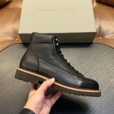 Brunello Cucinelli🆕BC秋冬新款磨砂皮登山靴|将经典户外靴的灵感引入,让您轻松塑造充满朝气的休闲风范| Brunello Cucinelli🆕BC秋冬新款磨砂皮登山靴|将经典户外靴的灵感引入,让您轻松塑造充满朝气的休闲风范|