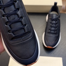 🌾Santoni(圣东尼)意大利男士手工小牛皮鞋出货!这个意大利纯手工鞋履品牌的每一双鞋设计简洁经典,上脚非常舒适百搭! 🌾Santoni(圣东尼)意大利男士手工小牛皮鞋出货!这个意大利纯手工鞋履品牌的每一双鞋设计简洁经典,上脚非常舒适百搭!