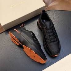🌾Santoni(圣东尼)意大利男士手工小牛皮鞋出货!这个意大利纯手工鞋履品牌的每一双鞋设计简洁经典,上脚非常舒适百搭! 🌾Santoni(圣东尼)意大利男士手工小牛皮鞋出货!这个意大利纯手工鞋履品牌的每一双鞋设计简洁经典,上脚非常舒适百搭!