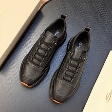 🌾Santoni(圣东尼)意大利男士手工小牛皮鞋出货!这个意大利纯手工鞋履品牌的每一双鞋设计简洁经典,上脚非常舒适百搭! 🌾Santoni(圣东尼)意大利男士手工小牛皮鞋出货!这个意大利纯手工鞋履品牌的每一双鞋设计简洁经典,上脚非常舒适百搭!
