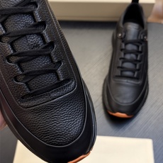 🌾Santoni(圣东尼)意大利男士手工小牛皮鞋出货!这个意大利纯手工鞋履品牌的每一双鞋设计简洁经典,上脚非常舒适百搭! 🌾Santoni(圣东尼)意大利男士手工小牛皮鞋出货!这个意大利纯手工鞋履品牌的每一双鞋设计简洁经典,上脚非常舒适百搭!
