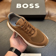 🌾新款boss男士休闲男凉拖鞋 此款boss凉拖鞋鞋面料采用意大利进口牛皮内里和鞋垫皮也是同等级皮革 减肥脚廋都可以驾驭 🌾新款boss男士休闲男凉拖鞋 此款boss凉拖鞋鞋面料采用意大利进口牛皮内里和鞋垫皮也是同等级皮革 减肥脚廋都可以驾驭