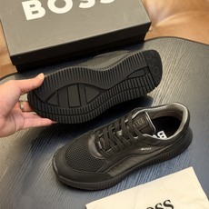 🌾新款boss男士休闲男凉拖鞋 此款boss凉拖鞋鞋面料采用意大利进口牛皮内里和鞋垫皮也是同等级皮革 减肥脚廋都可以驾驭 🌾新款boss男士休闲男凉拖鞋 此款boss凉拖鞋鞋面料采用意大利进口牛皮内里和鞋垫皮也是同等级皮革 减肥脚廋都可以驾驭