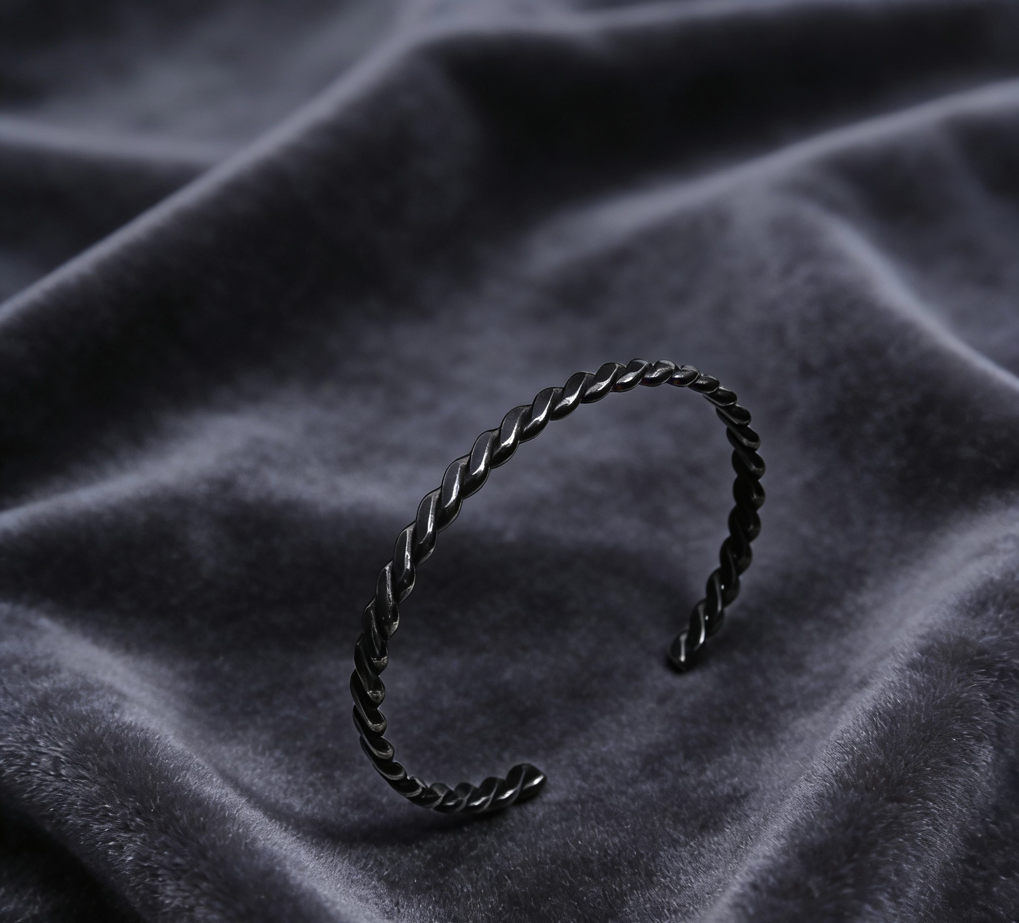 Chrome Hearts 𝐂𝐡𝐫𝐨𝐦𝐞 𝐇𝐞𝐚𝐫𝐭𝐬 克罗心 开口手镯 末日美学暴击