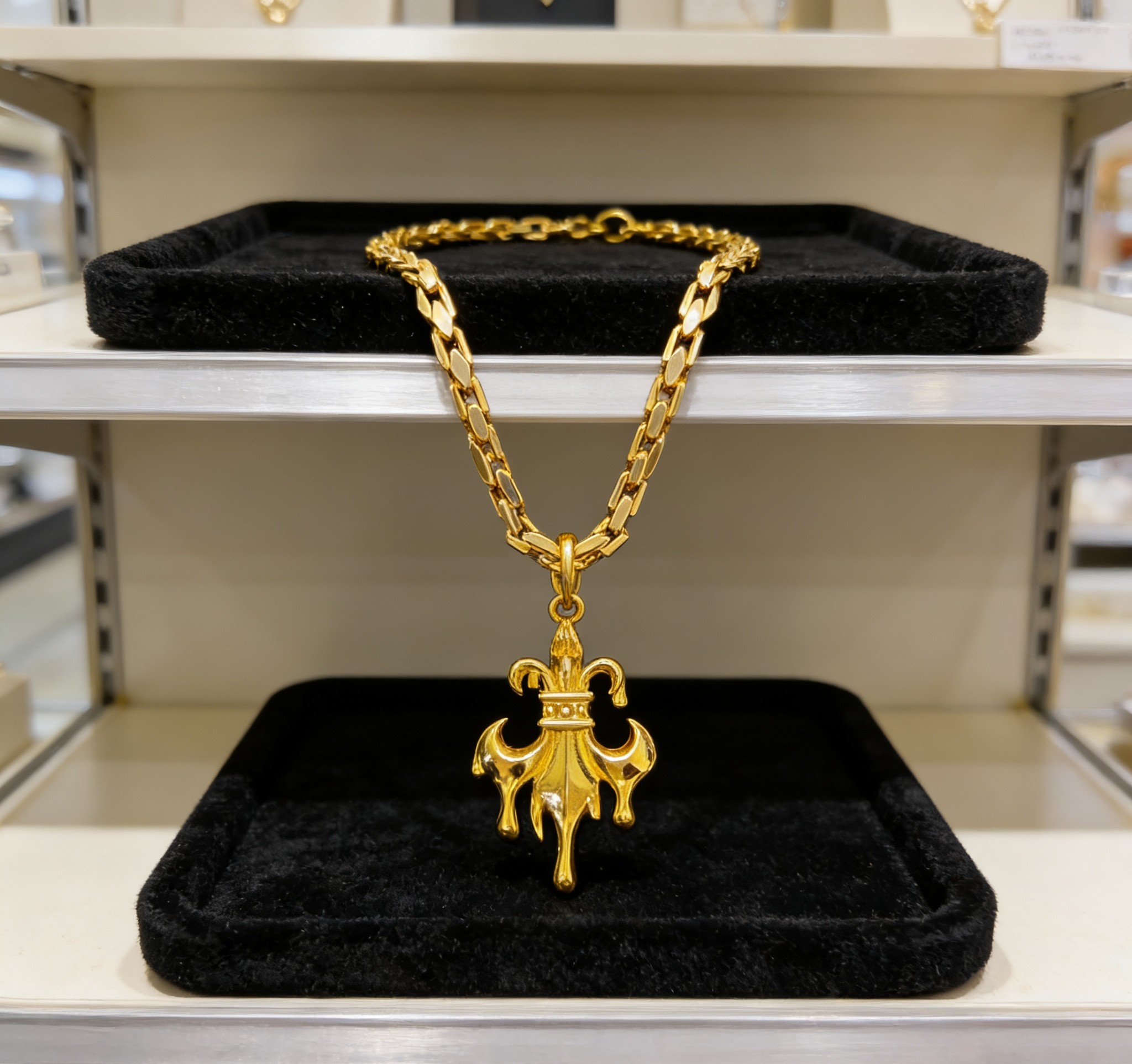 Chrome Hearts 推荐𝐂𝐡𝐫𝐨𝐦𝐞 𝐡𝐞𝐚𝐫𝐭𝐬 克罗心项链 ，黄金色熔岩童军花吊坠