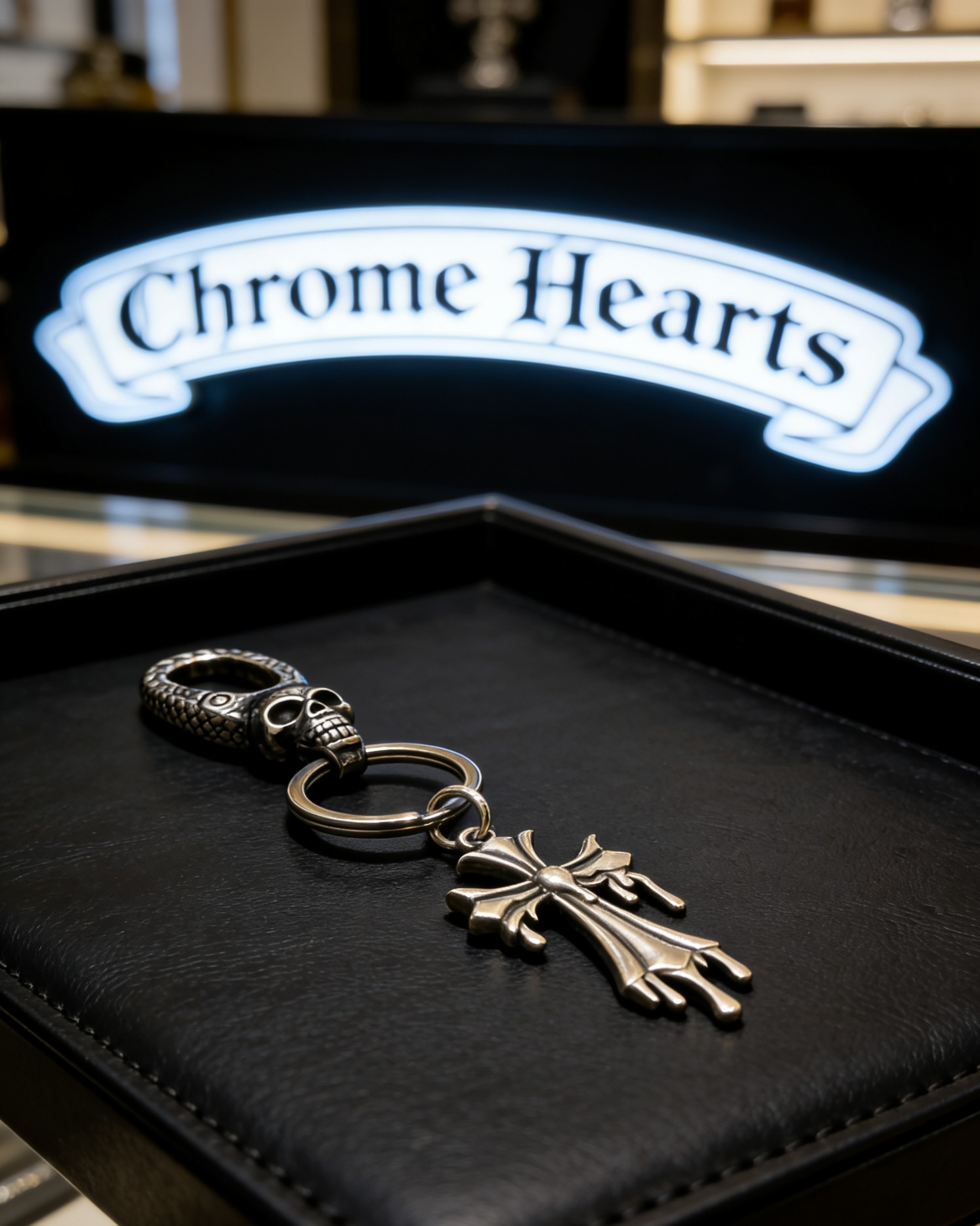 Chrome Hearts 推荐𝐂𝐡𝐫𝐨𝐦𝐞 𝐡𝐞𝐚𝐫𝐭𝐬 克罗心钥匙扣 ，骷髅头熔岩十字架挂饰