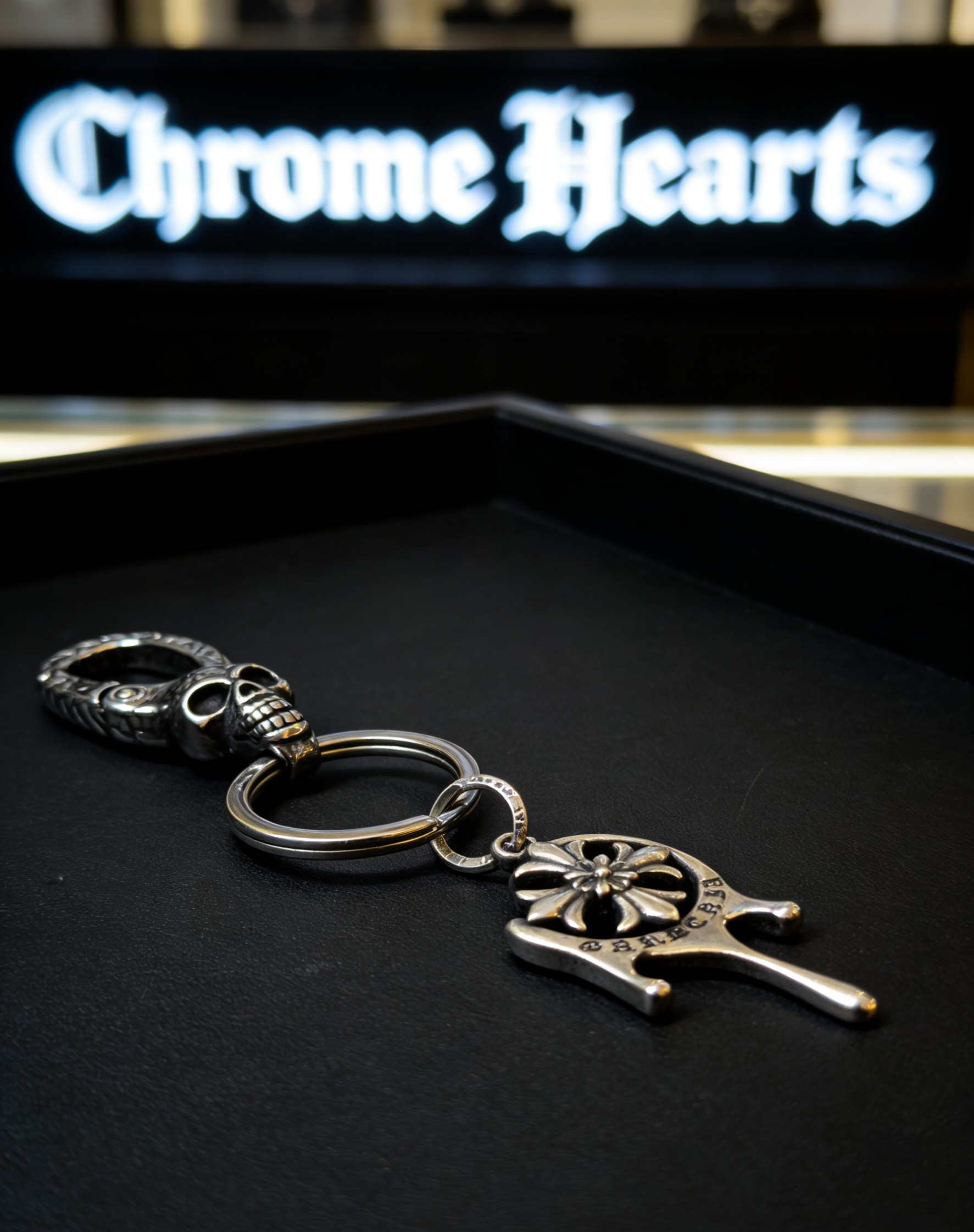 Chrome Hearts 2026 推荐𝐂𝐡𝐫𝐨𝐦𝐞 𝐡𝐞𝐚𝐫𝐭𝐬 克罗心钥匙扣 ，骷髅头水滴十字花挂饰