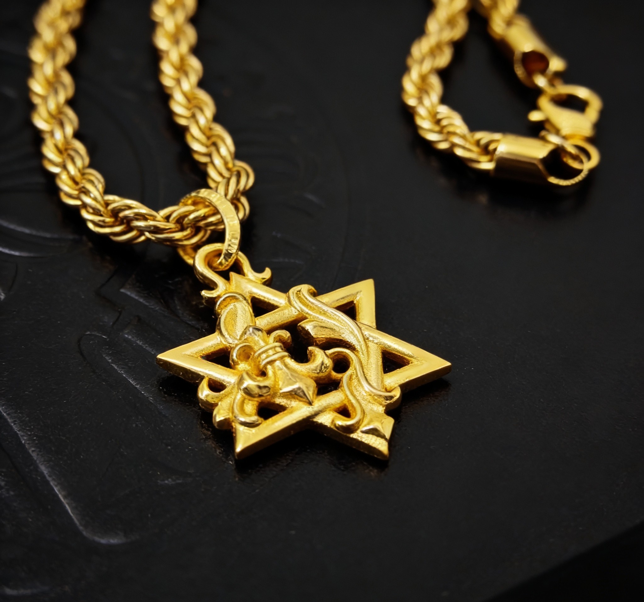 Chrome Hearts 2026 推荐𝐂𝐡𝐫𝐨𝐦𝐞 𝐡𝐞𝐚𝐫𝐭𝐬 克罗心项链 ，六芒星圣剑吊坠
