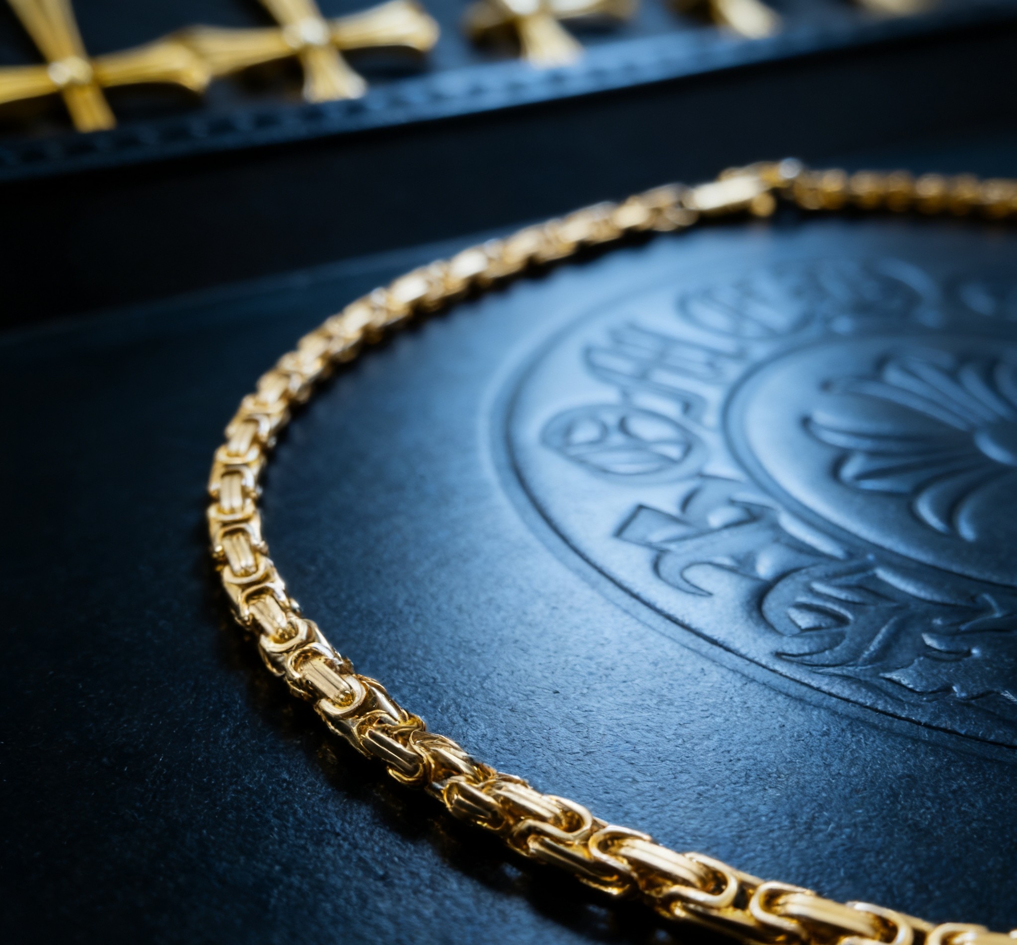 Chrome Hearts 2026 推荐𝐂𝐡𝐫𝐨𝐦𝐞 𝐡𝐞𝐚𝐫𝐭𝐬 克罗心项链 ，金色回形帝王链