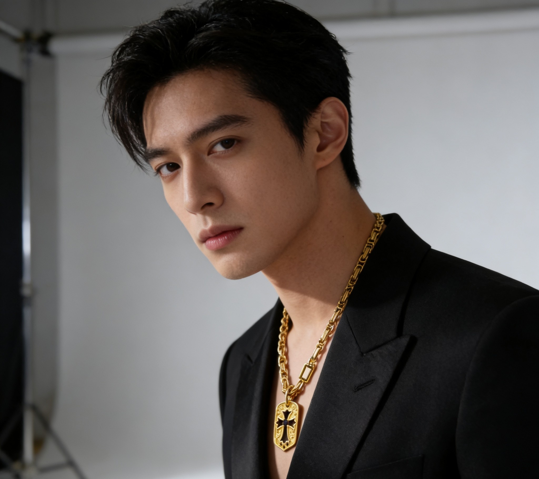 Chrome Hearts 2026 推荐𝐂𝐡𝐫𝐨𝐦𝐞 𝐡𝐞𝐚𝐫𝐭𝐬 克罗心项链 ，黑钻镂空十字军牌回形链