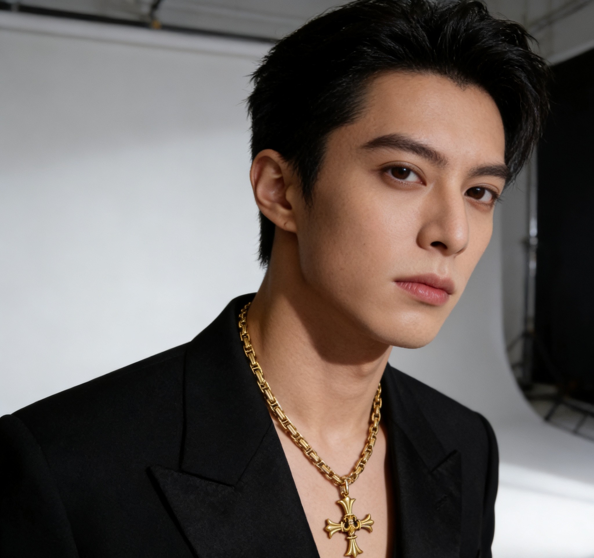 Chrome Hearts 2026 推荐𝐂𝐡𝐫𝐨𝐦𝐞 𝐡𝐞𝐚𝐫𝐭𝐬 克罗心项链 ，火焰童军花十字架吊坠