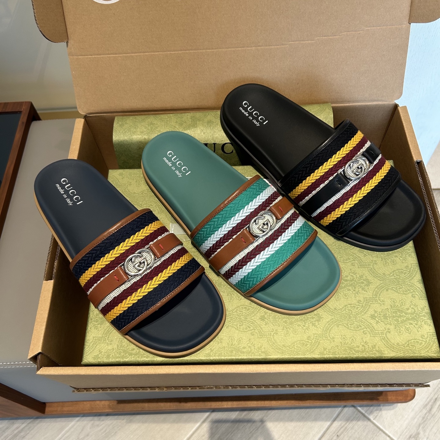 Gucci Interlocking G Striped Slides Sandals - Iconic Style & Comfort 9 i1753201156238 2704 0 7