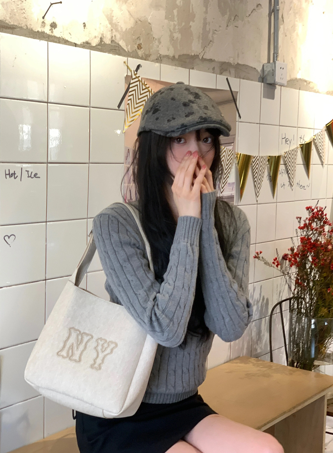 𝐌𝐋𝐁
收到就懂

这款式 不心动算我输 
淘宝同品质至少三位数 
我们的做工不差一丝一毫 
大容量 巨百搭 !!!
