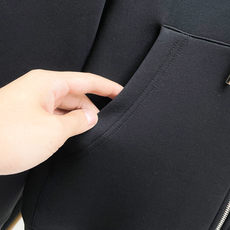 2026SS 秋冬新品🆕夹克外套 系列 专柜定制面料 透气舒适度高,细节无可挑剔,元素设计理念,体现高品质。手感细腻 2026SS 秋冬新品🆕夹克外套 系列 专柜定制面料 透气舒适度高,细节无可挑剔,元素设计理念,体现高品质。手感细腻