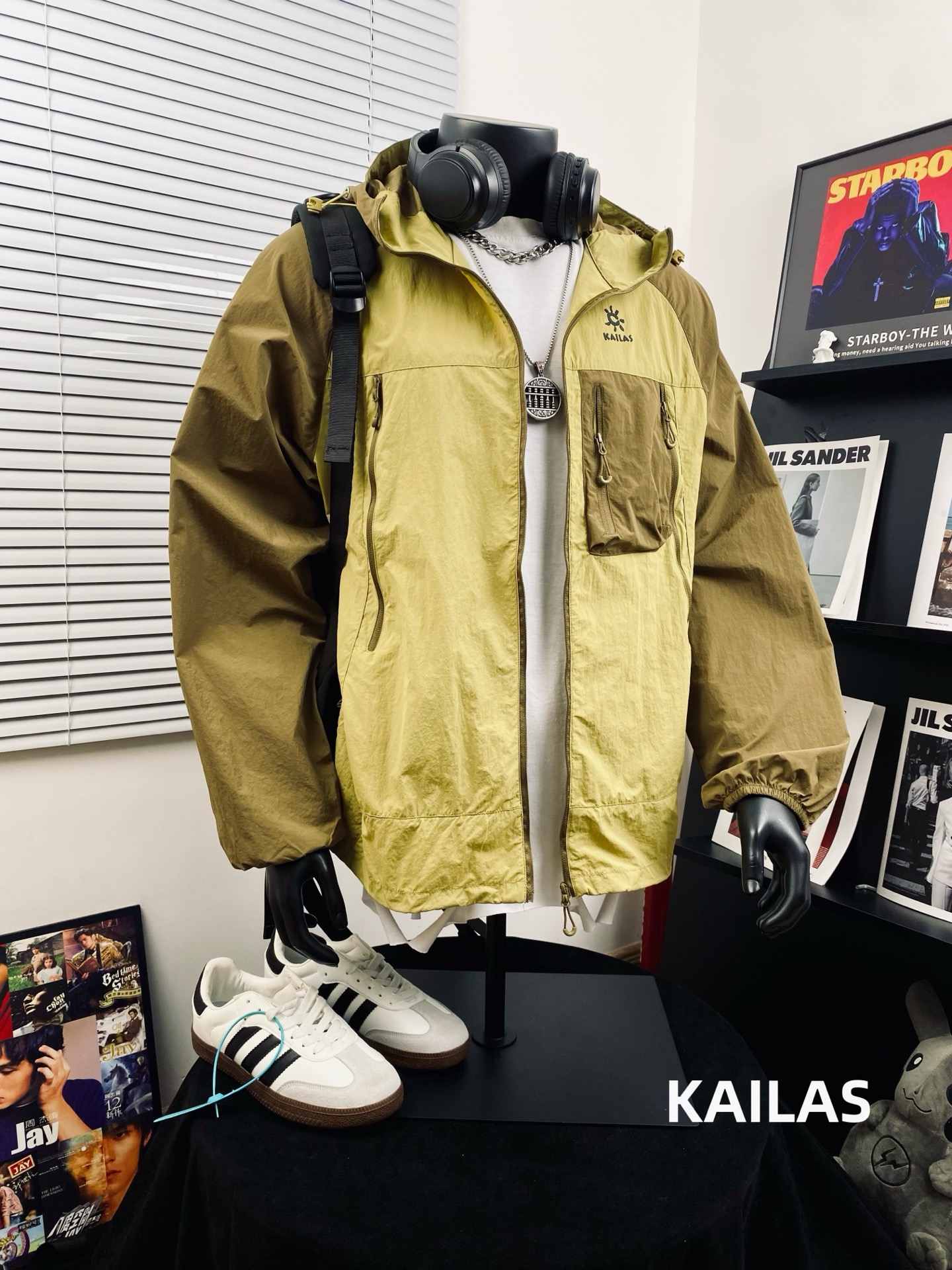 Cap 02704