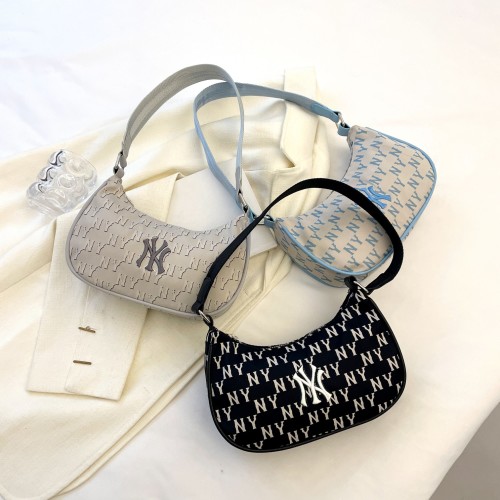NY Vintage Underarm Bag, Trendy Colors, Stylish NY Print, Lightweight, 24*17*6CM