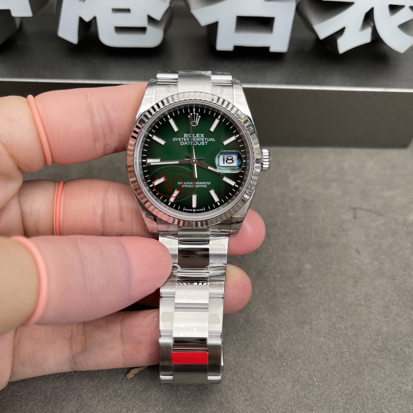NO:947043,VS36 fades to green,19860909VS36渐绿,,Watch