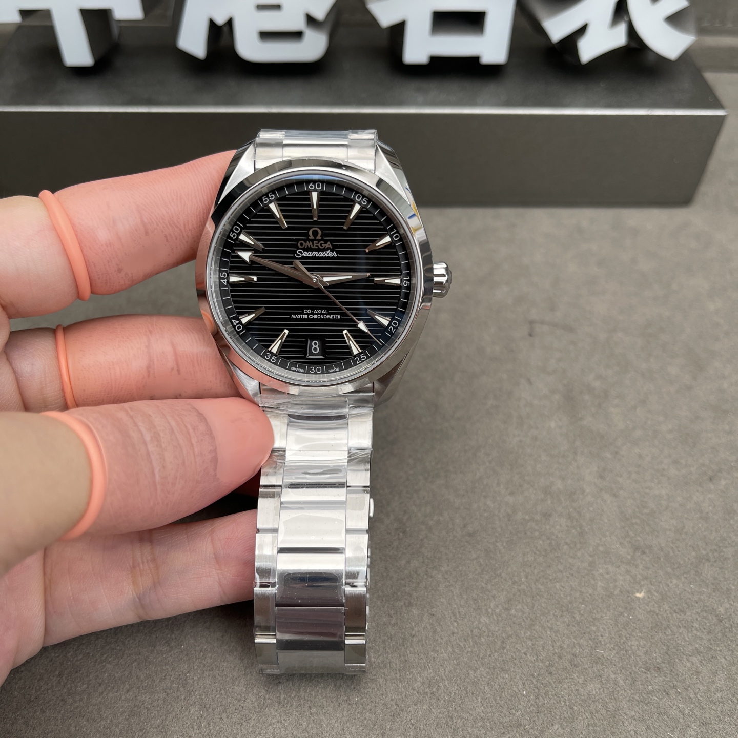 NO:946636,vs teak black,19860909vS柚木黑,,Watch