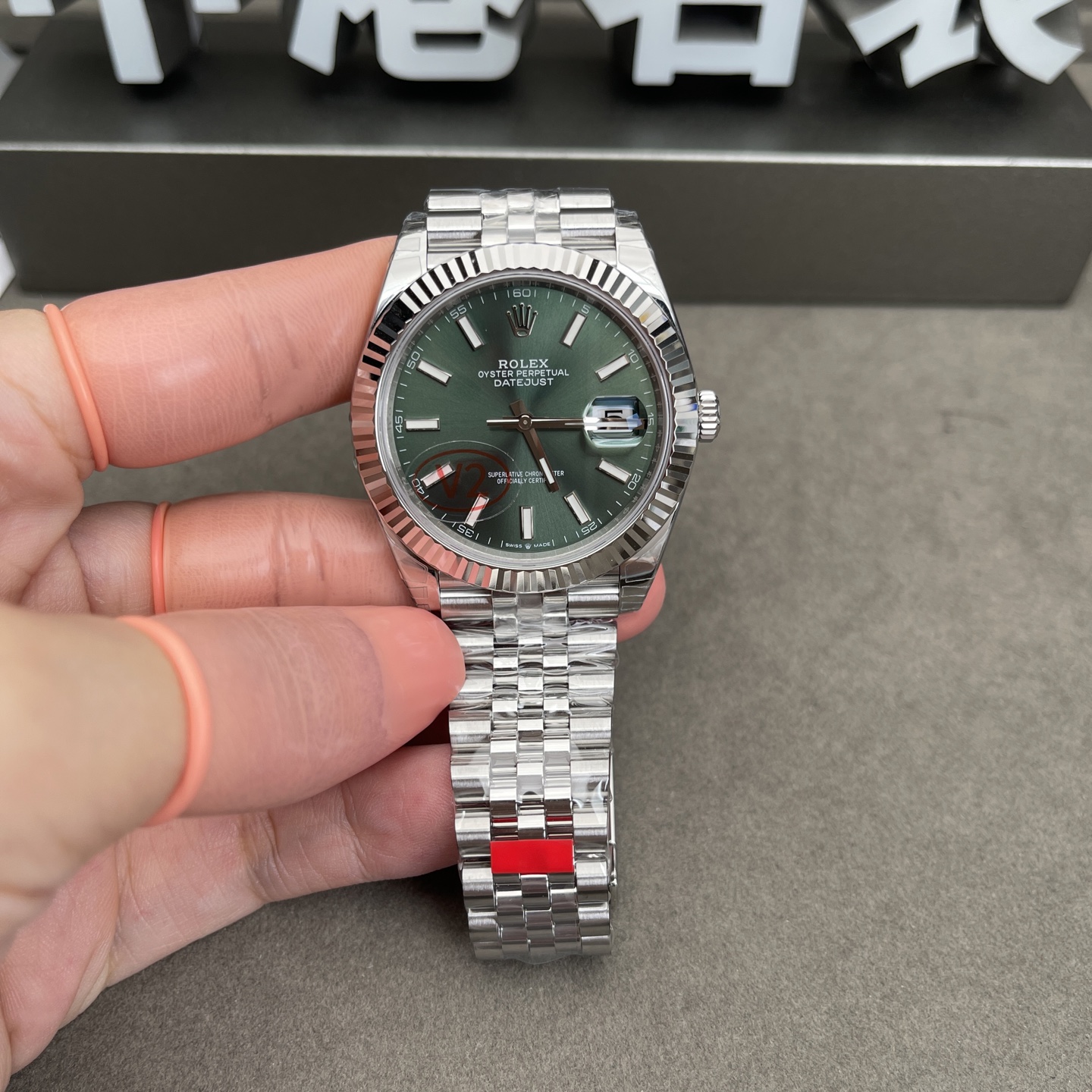 NO:946712,VS green bar log,19860909VS绿条日志,,Watch