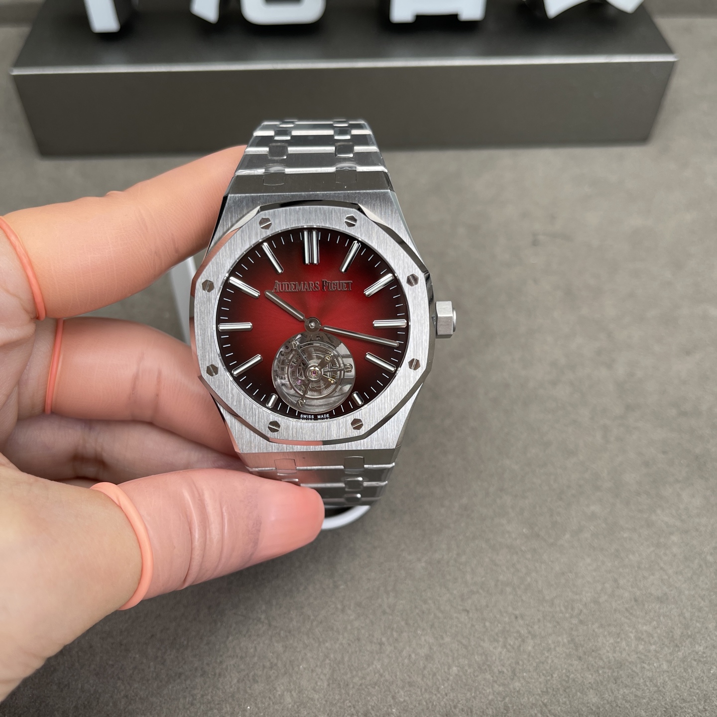 NO:946927,Audemars Piguet tourbillon, red plate, audemars19860909爱彼陀飞轮,红盘,,audemars,Watch