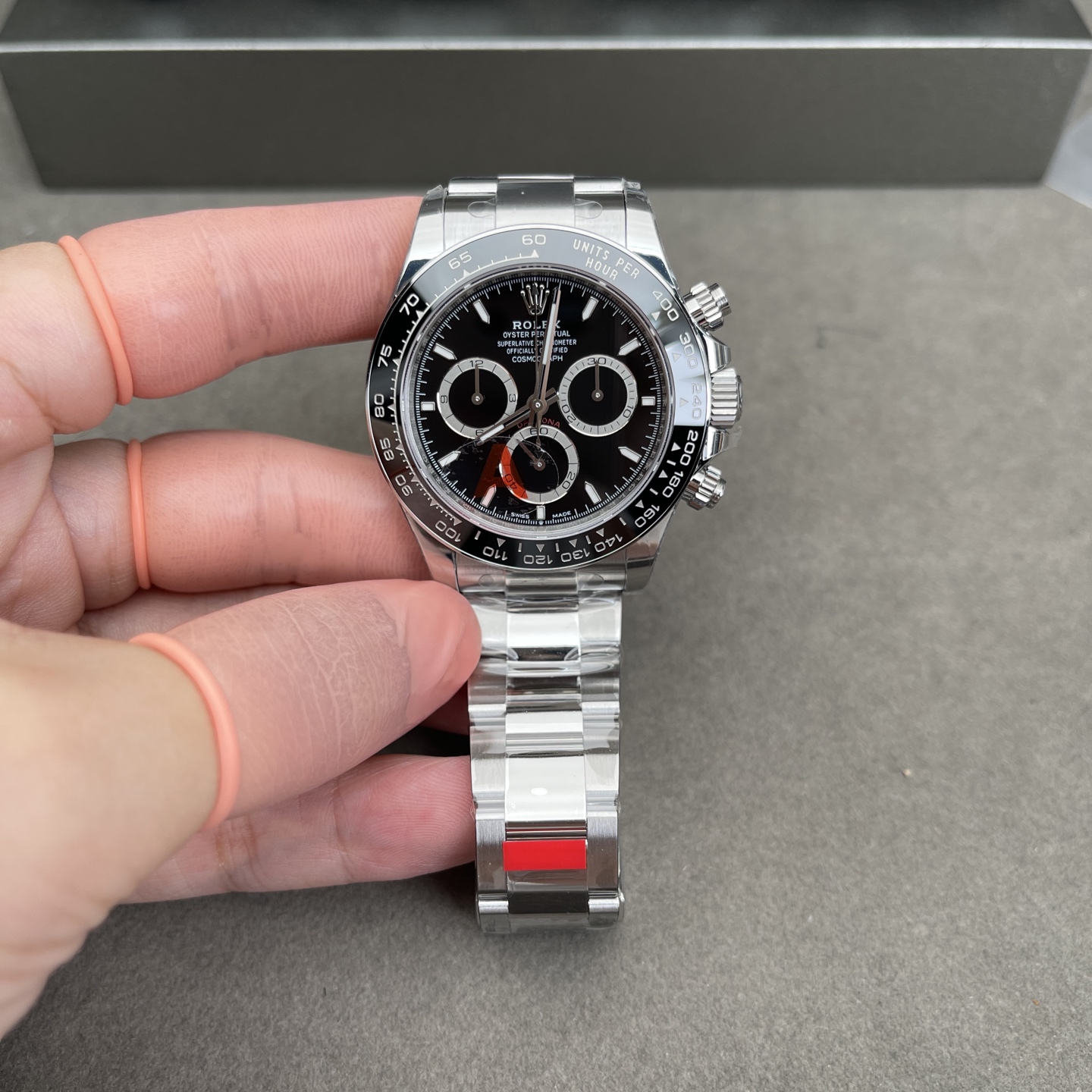 NO:946825,vs Black Toady,19860909vS黑陶迪,,Watch