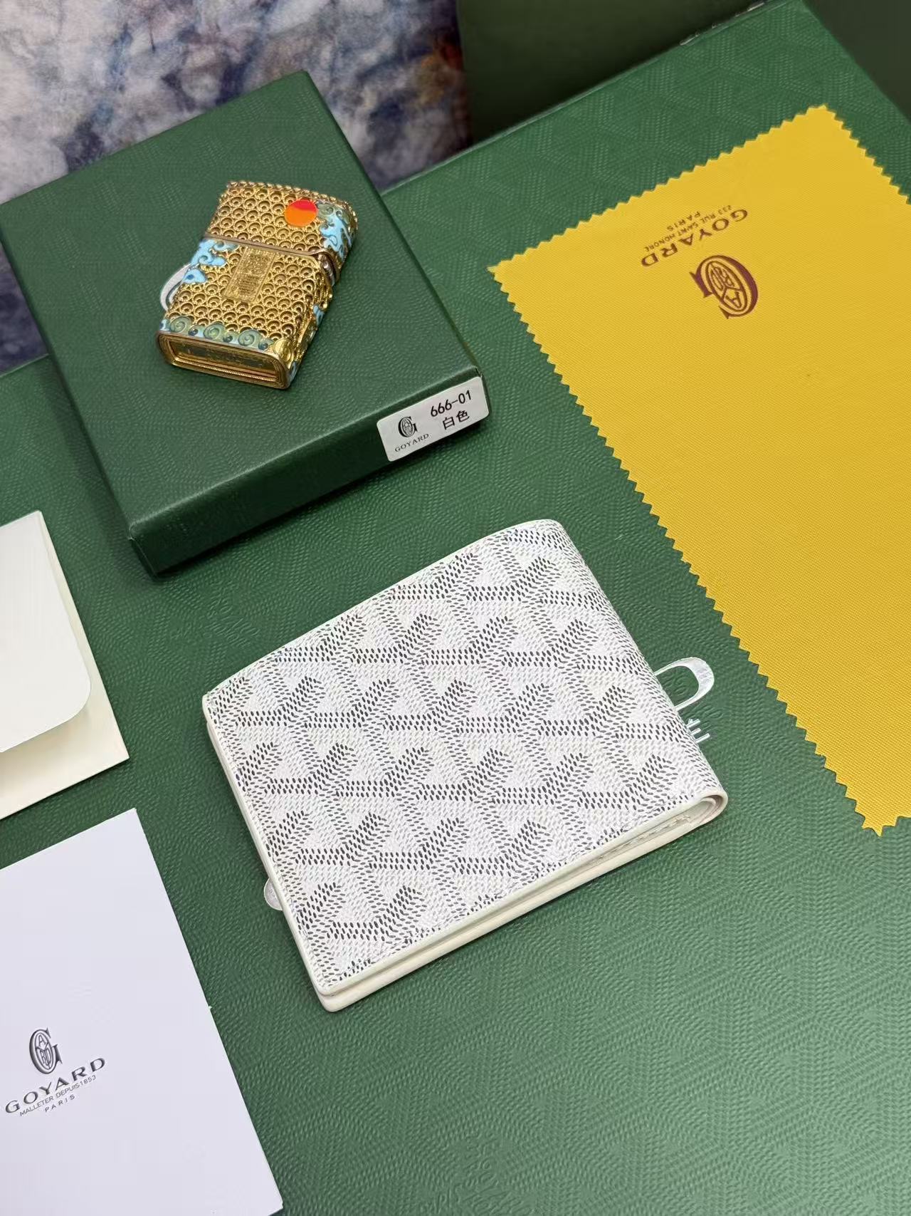 Goyard8格卡位钱包，官网1:1顶级材质手工精细，11个颜色现货供应， 质感直接拉到满分里面可放8-10张卡左右， 