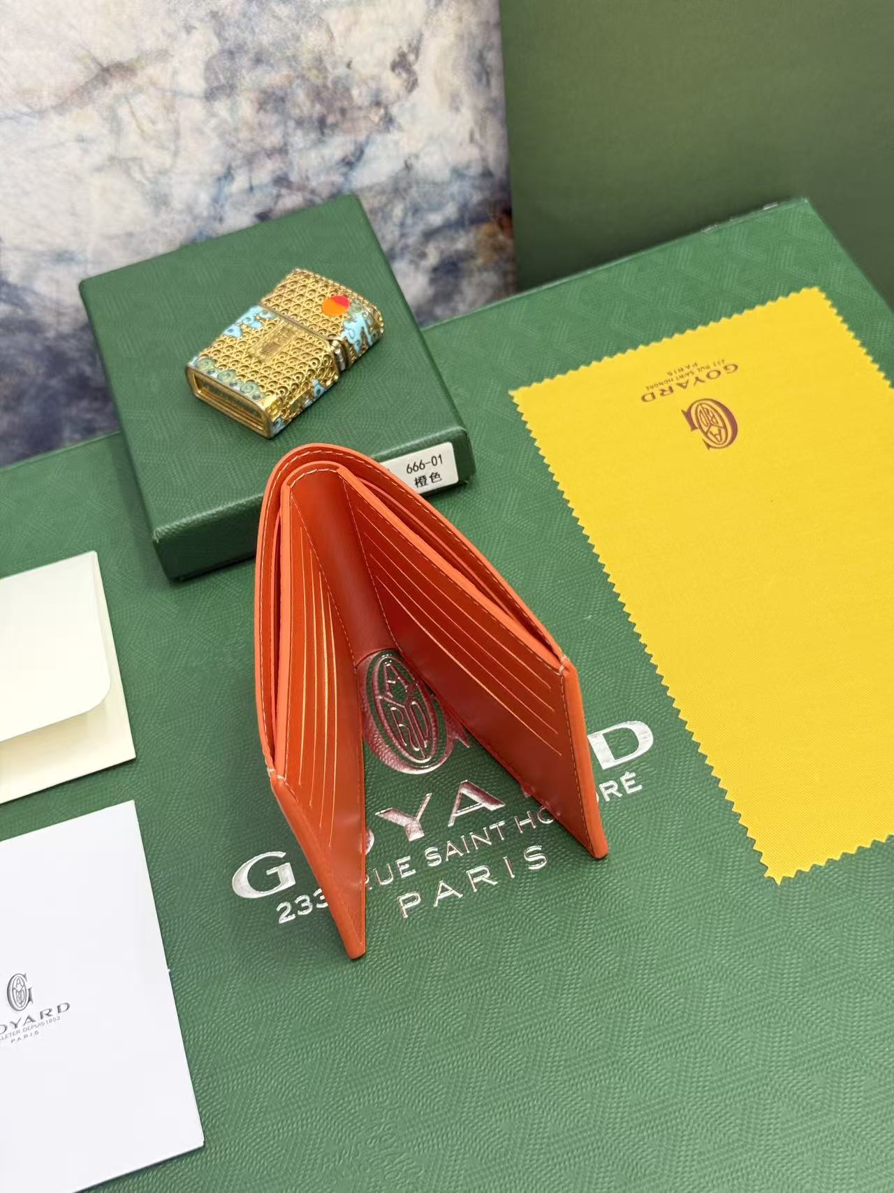 Goyard8格卡位钱包，官网1:1顶级材质手工精细，11个颜色现货供应， 质感直接拉到满分里面可放8-10张卡左右， 