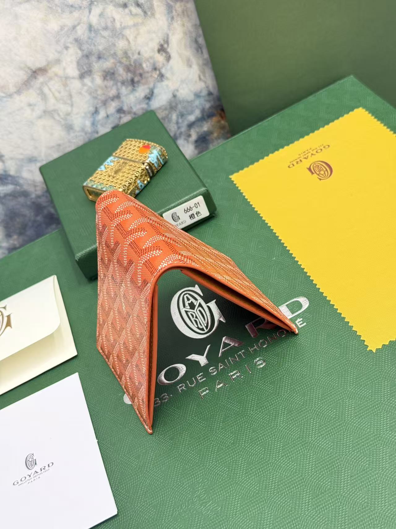 Goyard8格卡位钱包，官网1:1顶级材质手工精细，11个颜色现货供应， 质感直接拉到满分里面可放8-10张卡左右， 
