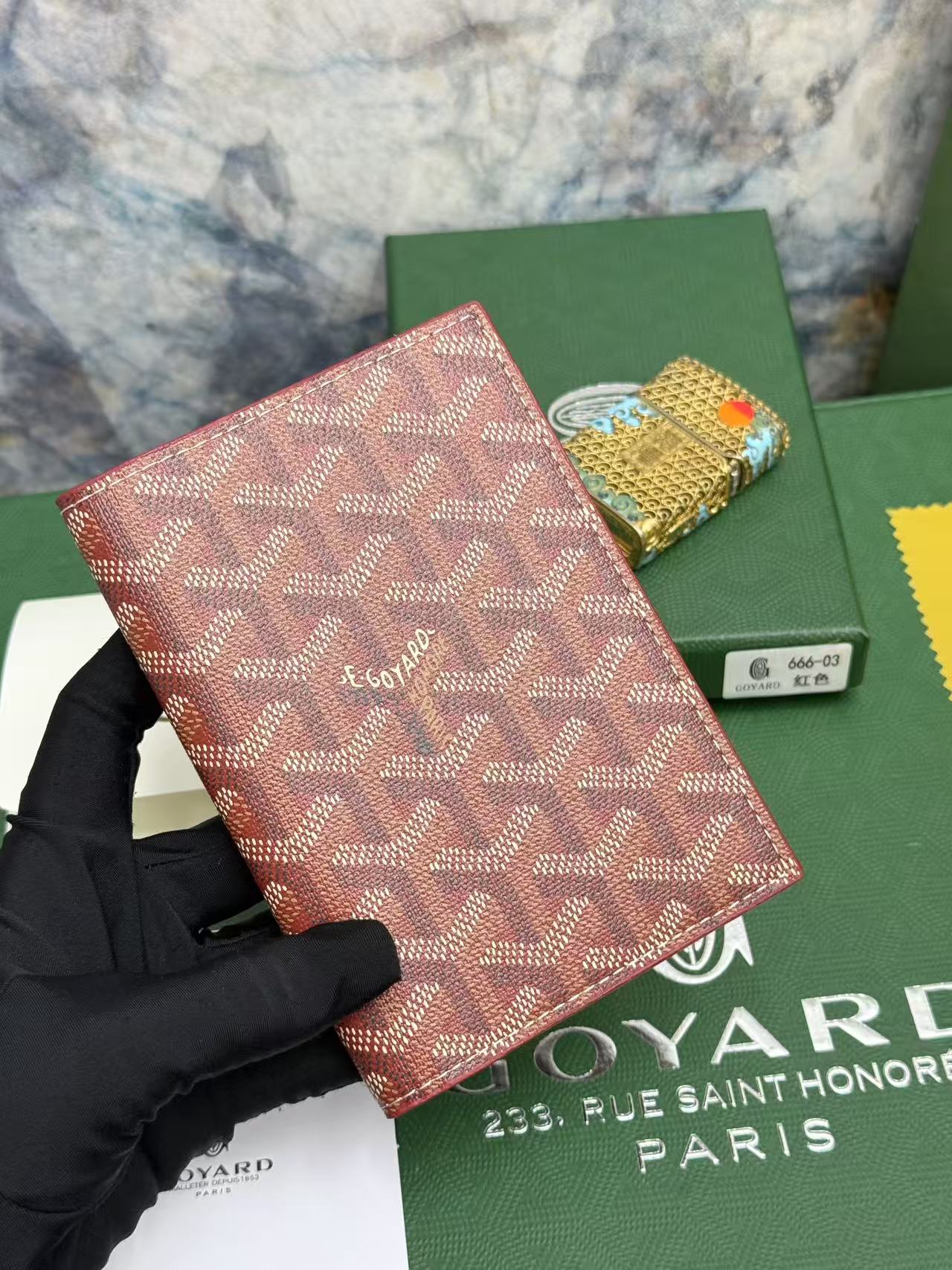 Goyard左边卡位四格护照夹,官网1:1顶级材质手工精细,11个颜色现货供应, 质感直接拉满, 放现金,薄身不站位置, Goyard左边卡位四格护照夹,官网1:1顶级材质手工精细,11个颜色现货供应, 质感直接拉满, 放现金,薄身不站位置,